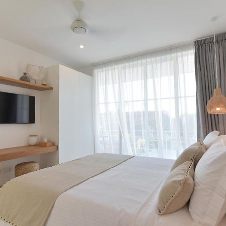 Villa Cruz Close To Finns Beach Club Canggu  Bagian luar foto