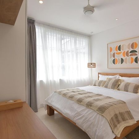 Villa Cruz Close To Finns Beach Club Canggu  Bagian luar foto