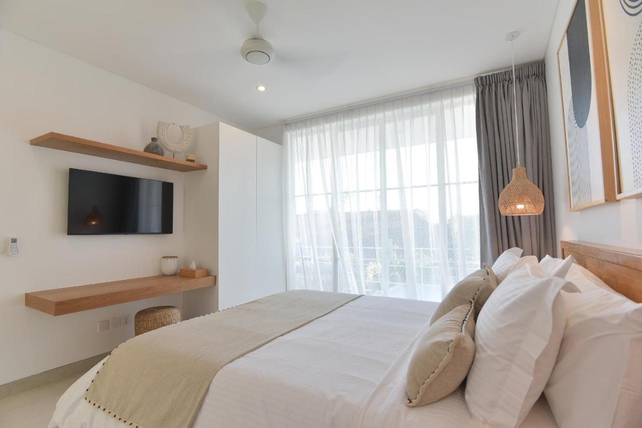 Villa Cruz Close To Finns Beach Club Canggu  Bagian luar foto