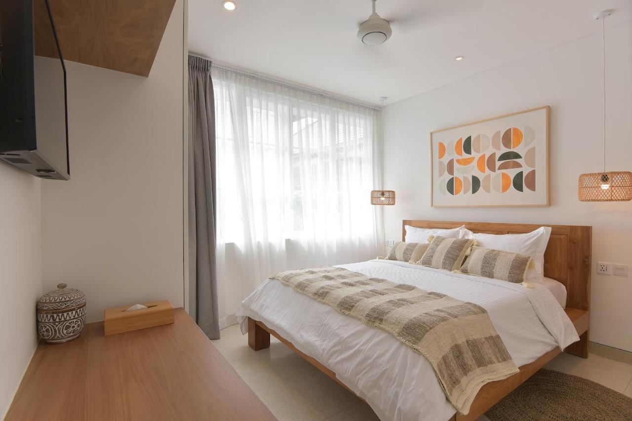 Villa Cruz Close To Finns Beach Club Canggu  Bagian luar foto