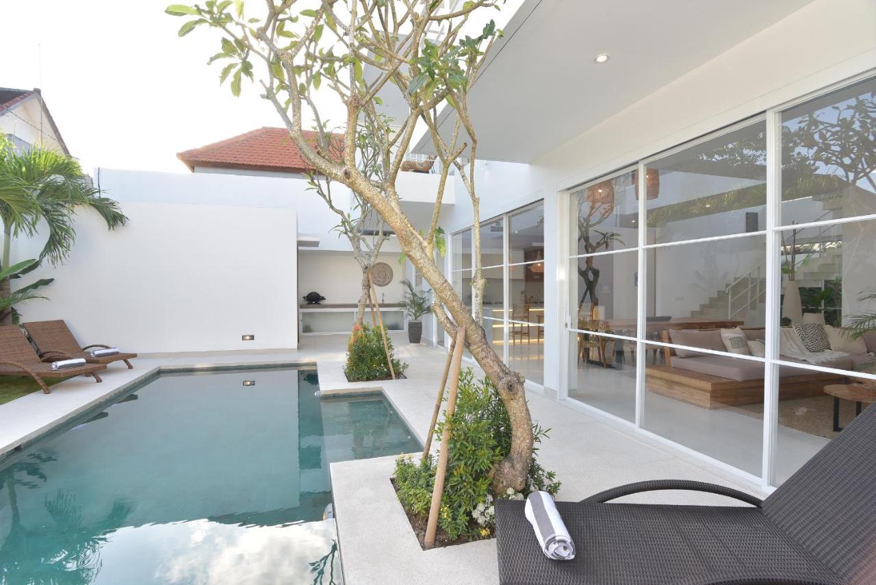 Villa Cruz Close To Finns Beach Club Canggu  Bagian luar foto